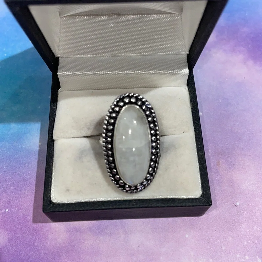 Moonstone ๐ Ring - Picture 1 of 12